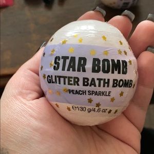 3 for 10! GLITTER STAR BATH BOMB